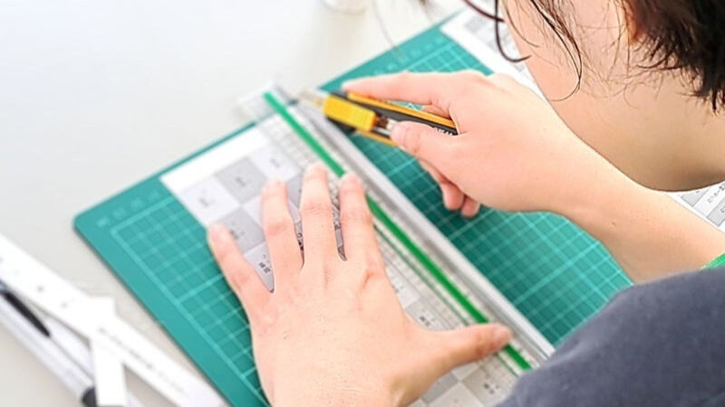 軽作業訓練「切り貼りの練習」