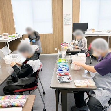 忙しくやっております。