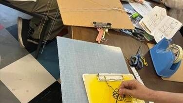 工作レク「ミサンガづくり」