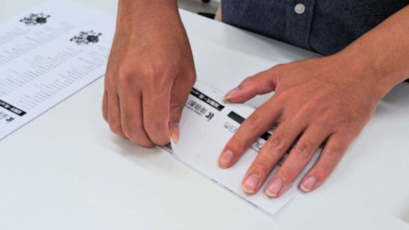 三つ折りと封入作業の練習