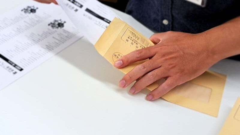 三つ折りと封入作業の練習